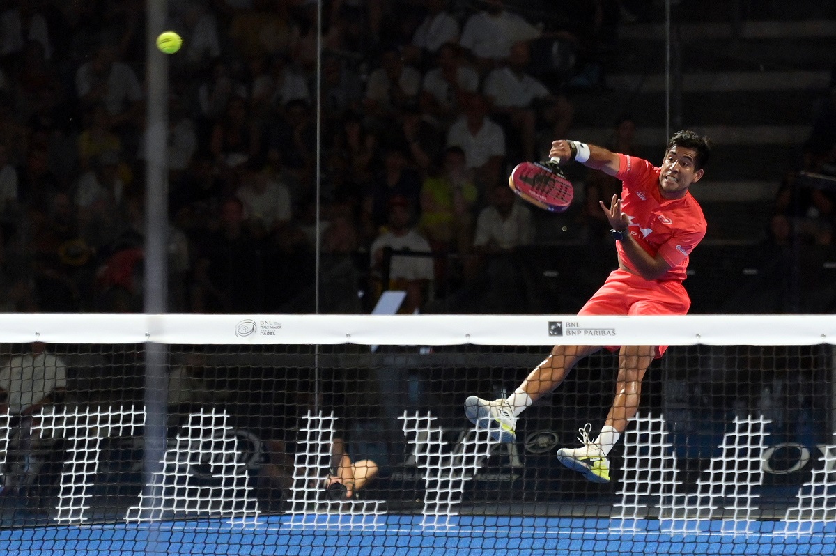 Federico Chingotto in azione al BNL Italy Major Premier Padel (Foto FITP)