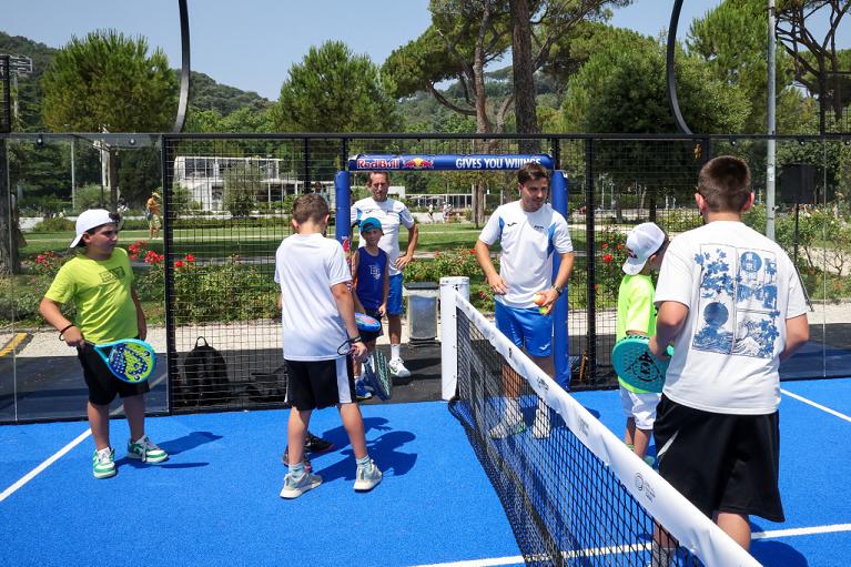 Bambini si divertono allo Young Village al BNL Italy Major Premier Padel (Foto FITP)